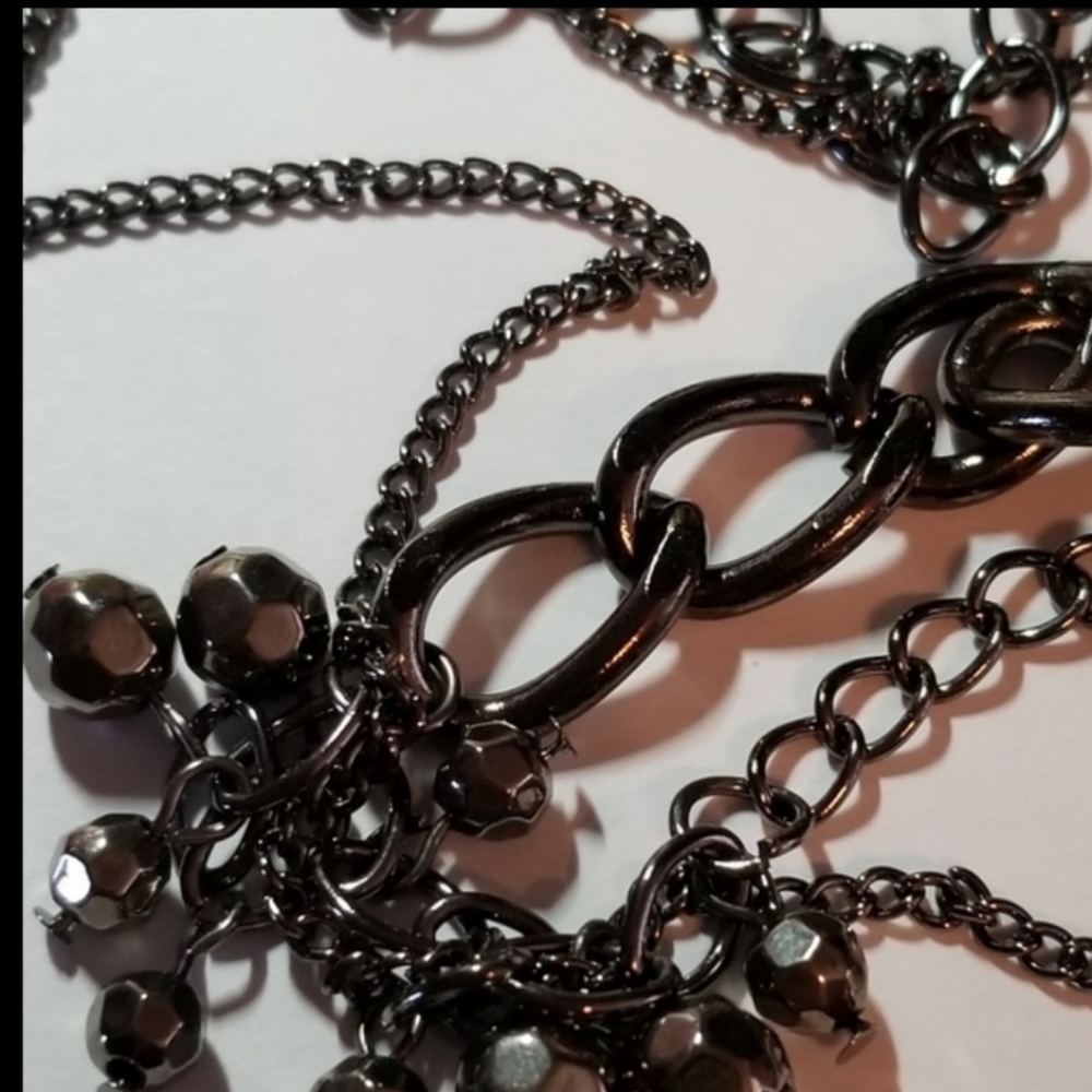 BLACK CHAIN NECKLACE